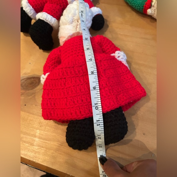 Vintage 3pc Santa and Mrs Claus and elf’s Dolls Handmade Crochet Christmas Decor - Picture 12 of 14